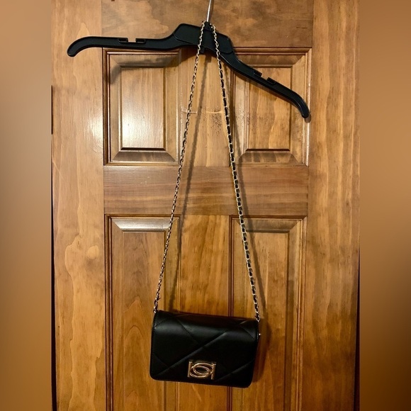 Bebe Small Black Bag with Long Gold Chain - Picture 1 of 6